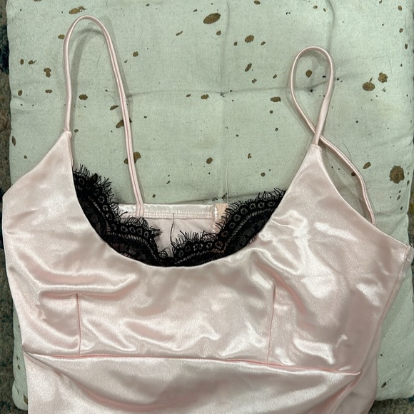 FASHION NOVA ✨ Baby Pink Black Lace Slip Dress Western Clubbing Size Small S - Picture 2 of 5